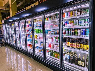 یخچال پرده هوا درب دار